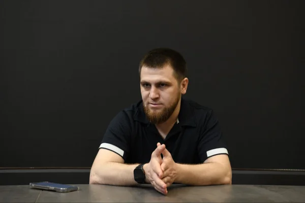 Военный врач Хайбула Насрудинов – о 500 спасенных жизнях и списке тех, кого не довез