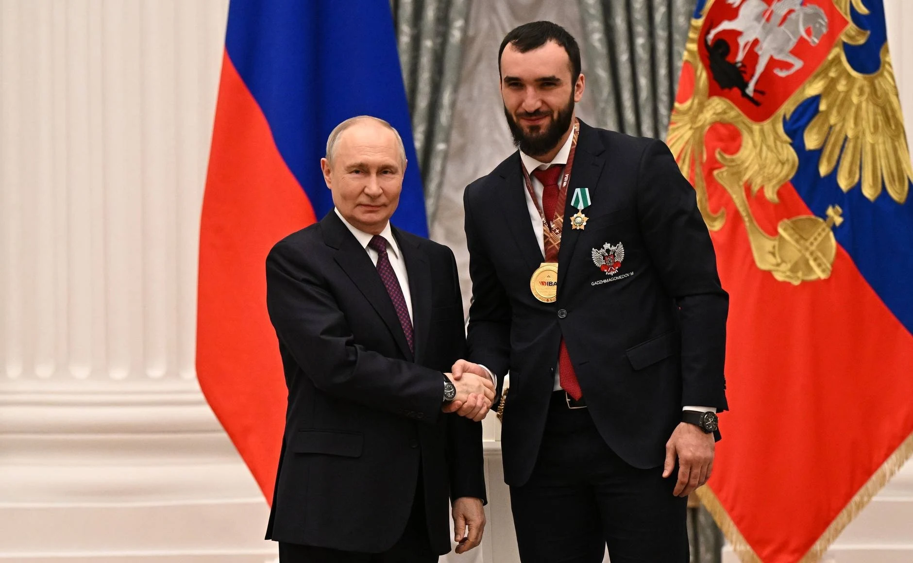 Владимир Путин вручил госнаграды дагестанским боксерам