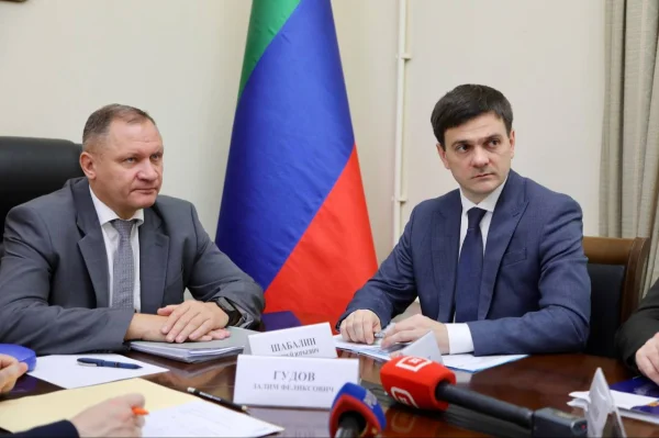 Заместитель полпреда Президента в СКФО Андрей Шабалин рассмотрел обращения жителей Махачкалы