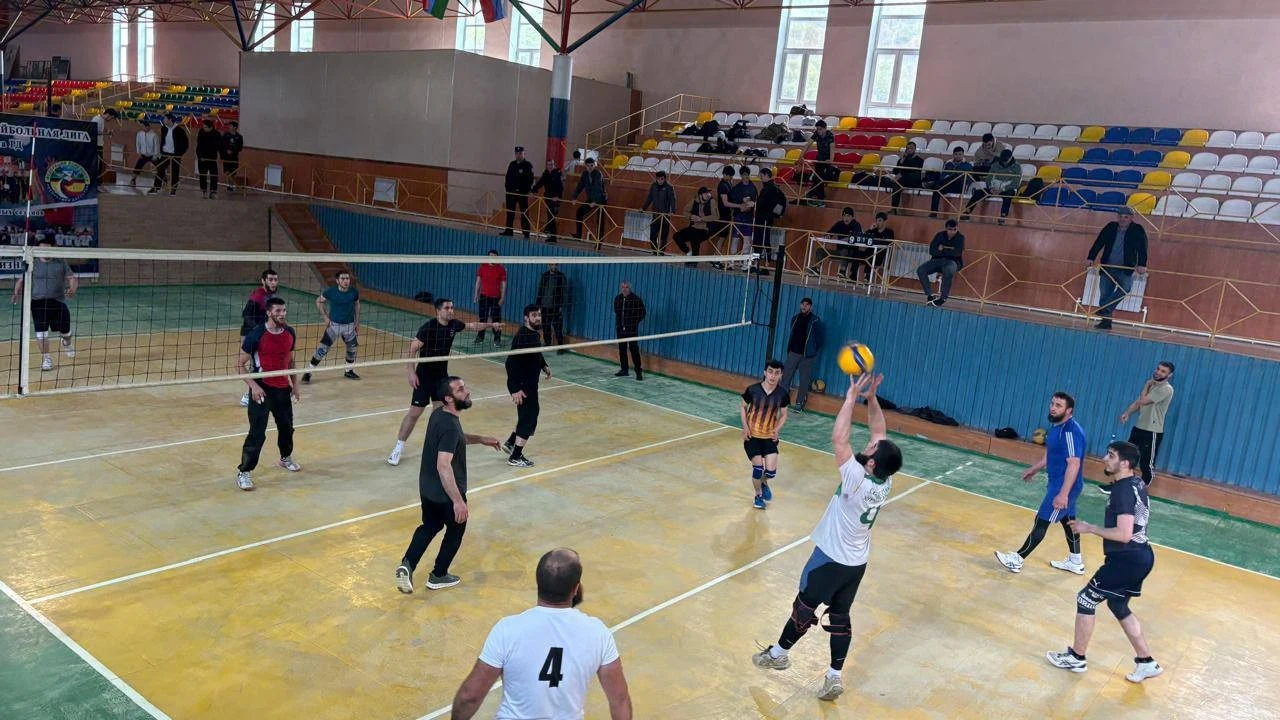В Табасаранском районе стартовал чемпионат по волейболу