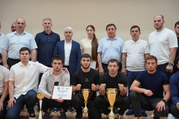 В ДГУ подвели итоги Универлиги