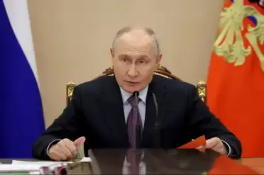 Президент РФ поручил ликвидировать вторые смены в школах Дагестана