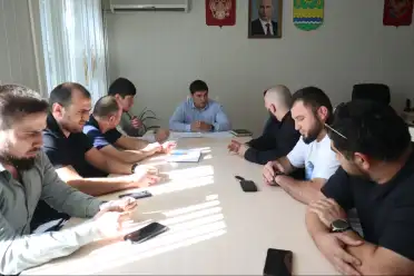 В Кизилюртовском районе обсудили легализацию трудовых отношений и соблюдение налогового законодательства