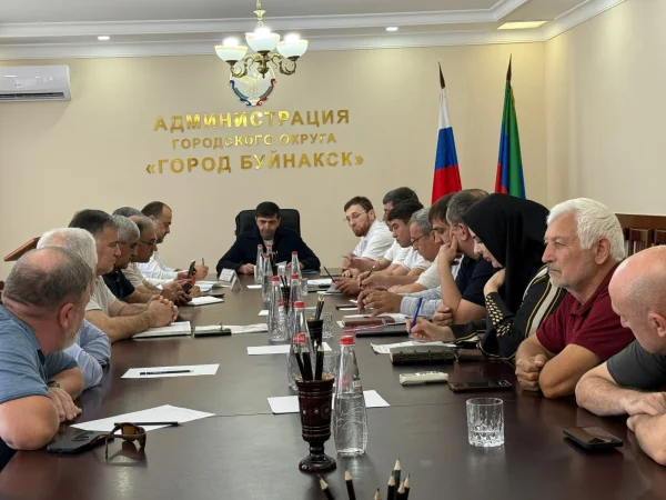В Буйнакске обсудили подготовку муниципалитета к осенне-зимнему периоду