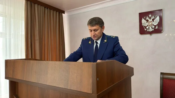 В Южно-Сухокумске по требованию прокуратуры сократили количество заместителей главы города