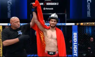Дагестанец Муртазали Магомедов одержал победу в дебютном бою UFC «Шотландским твистером»