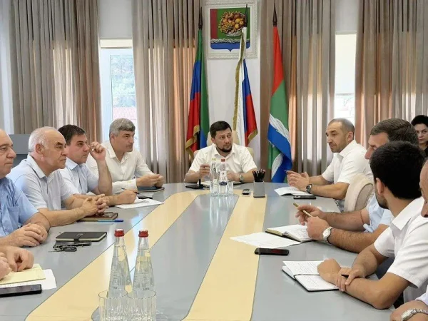 Власти Магарамкентского района обсудили проблемы с питьевой водой в райцентре муниципалитета