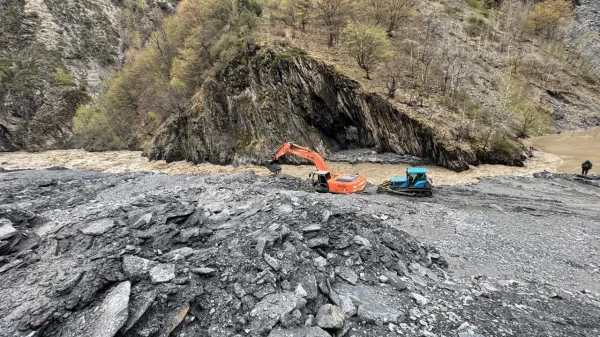 Селевой поток перекрыл прямой проезд к самому отдаленному муниципалитету Дагестана