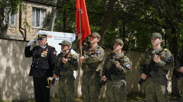 Марш, вручение наград и полевую кухню организовали в ДГТУ ко Дню Победы