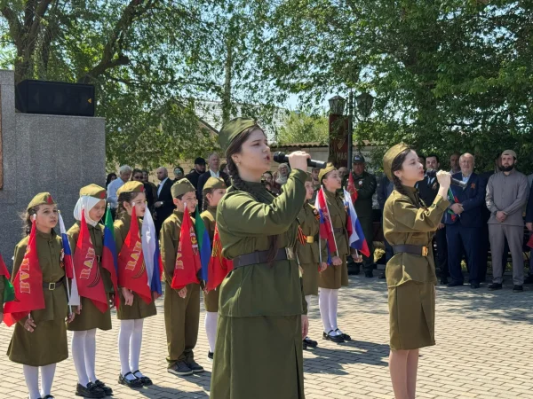 В Южно-Сухокумске Дню Победы посвятили праздничный митинг