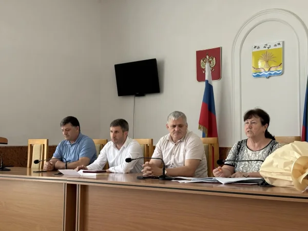 В Тарумовском районе обсудили тему качества питания в школах и детских садах