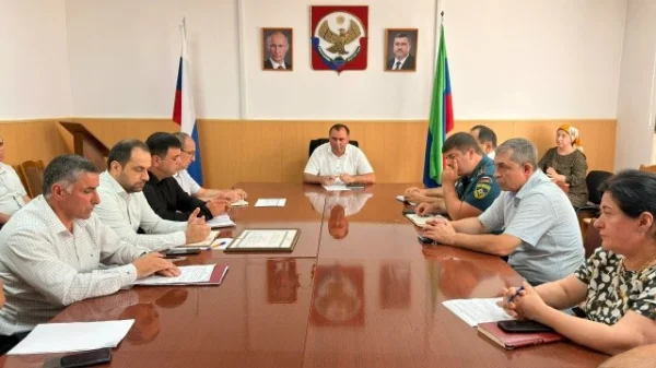 В Хивском районе обсудили подготовку к пожароопасному сезону и безопасность жителей на водных объектах