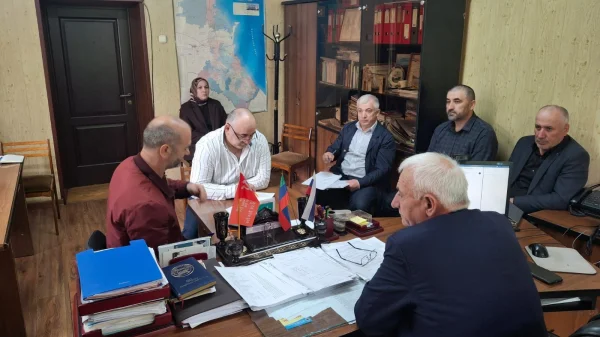 Власти Тляратинского района обсудили тему военной контрактной службы