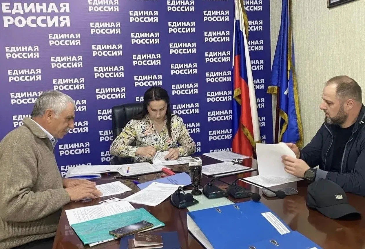 Дагестанцы продолжают подавать документы на предварительное голосование «Единой России»