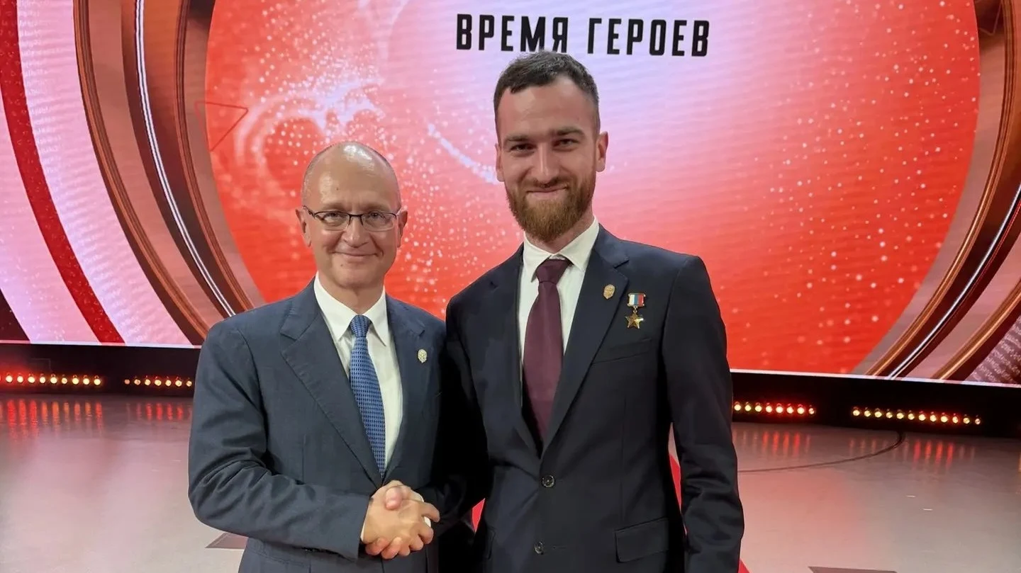 Герой России Темирлан Абуталимов завершил обучение по программе «Время героев»