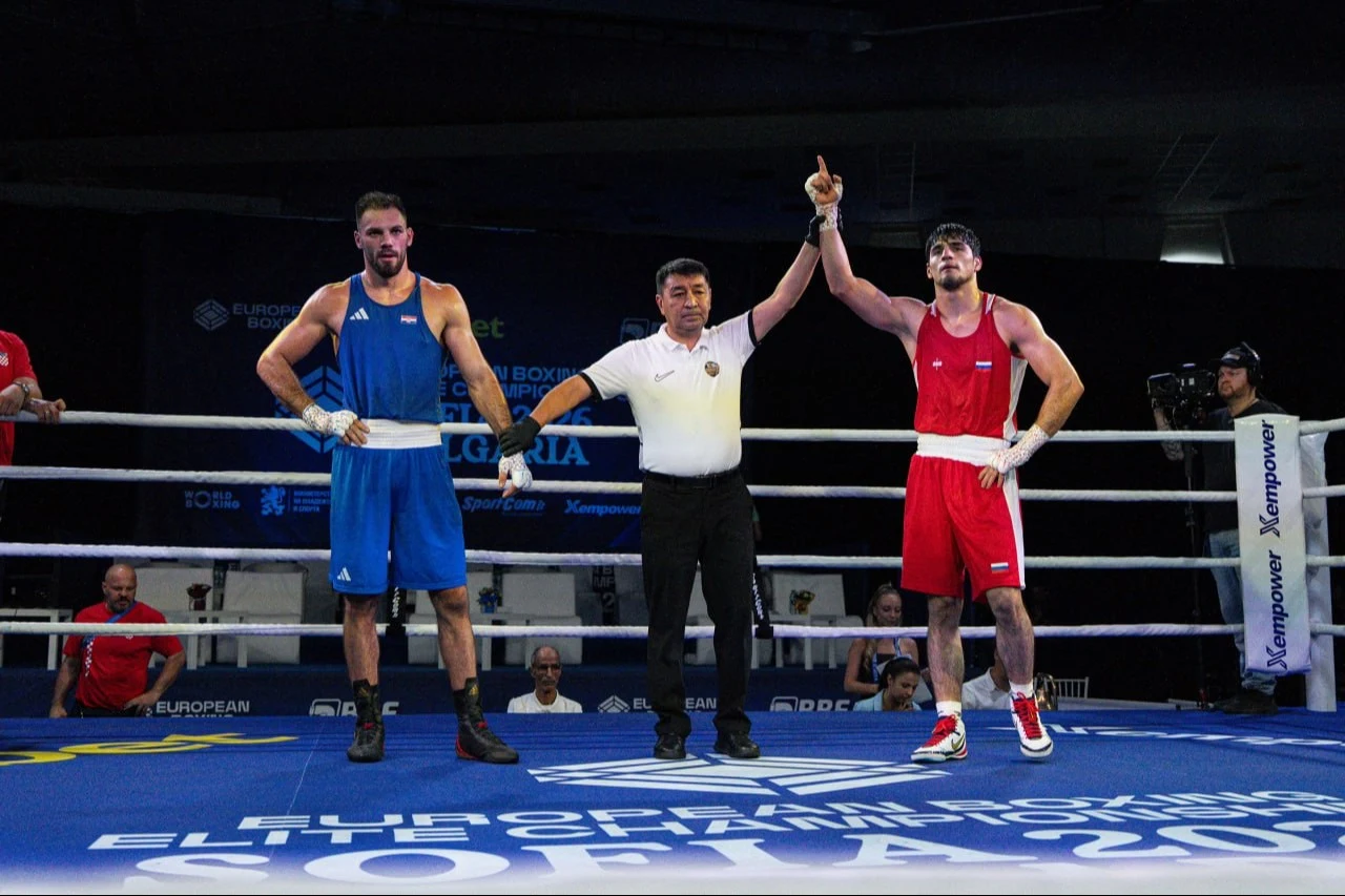 Дагестанский боксер вышел в полуфинал чемпионата Европы