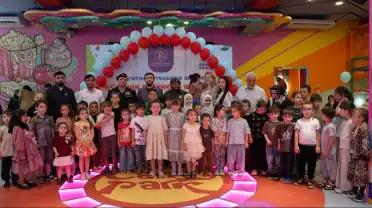 В рамках акции «Собери ребенка в школу» для детей Хасавюрта организовали праздник и вручили школьные принадлежности
