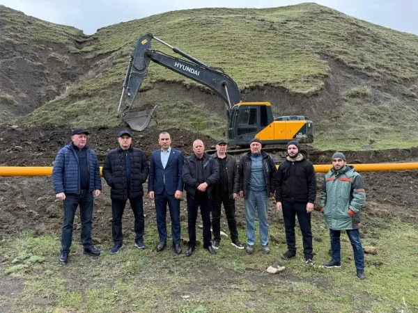 Депутат Девлетхан Алиев проинспектировал ход строительства газопровода в Курахском районе