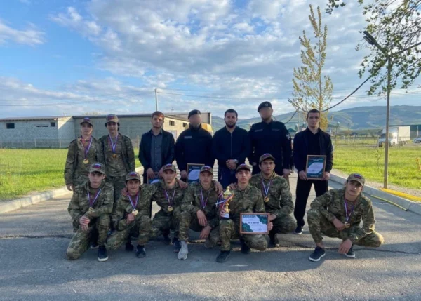 Росгвардейцы выступили судьями на муниципальном этапе военно-патриотической игры «Зарница 2.0» в Дагестане