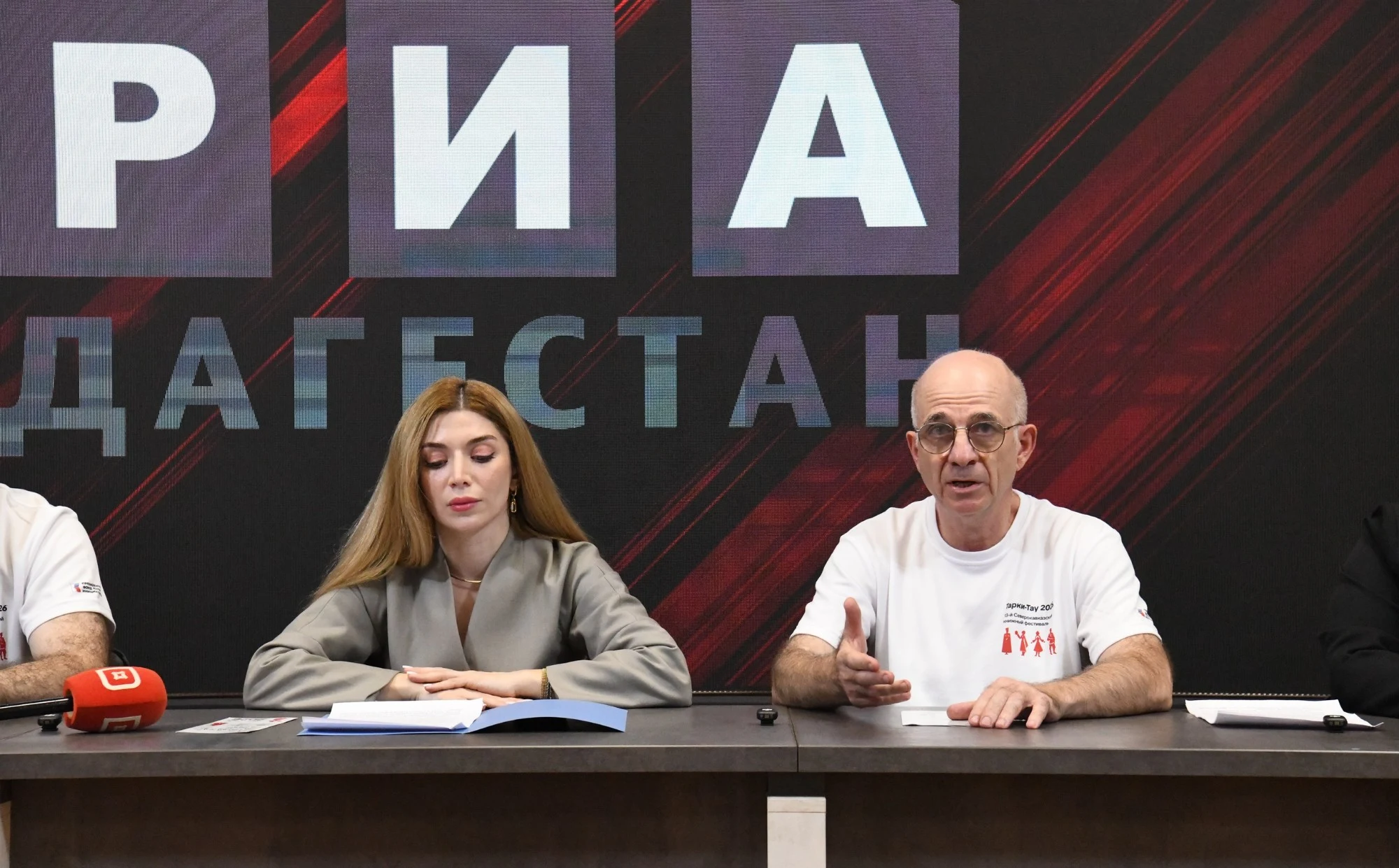Ислам Ханипаев и Юрий Поляков станут гостями XIII книжного фестиваля «Тарки-Тау» в Дагестане