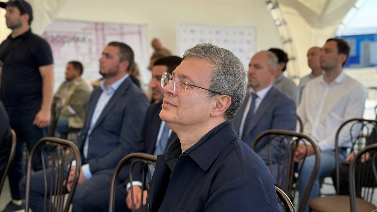 Манвел Мажонц освобожден от должности врио первого зампредседателя Правительства Дагестана