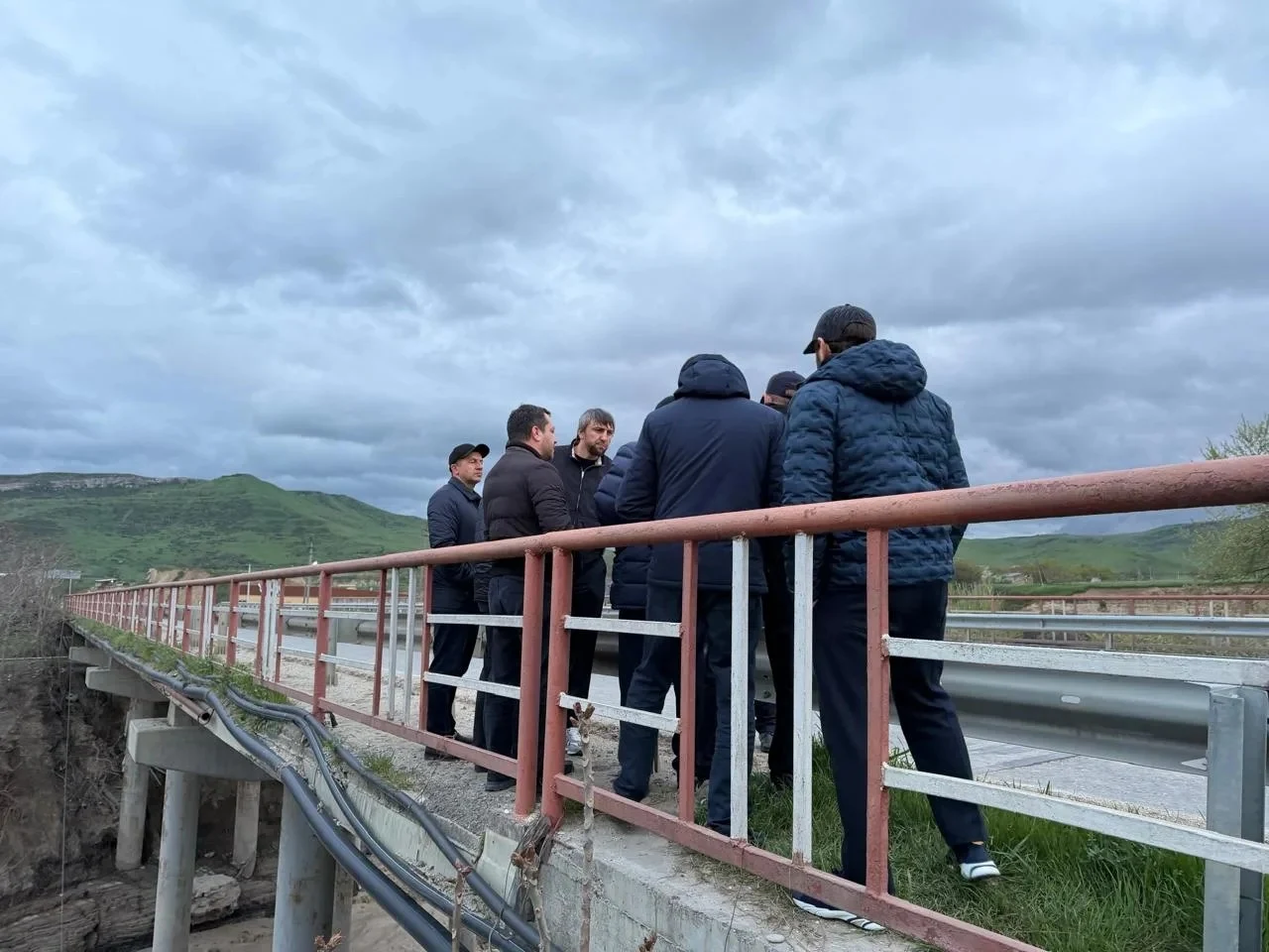 Меры для обеспечения безопасности дорожного движения обсудили в Карабудахкентском районе