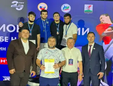 Четыре медали выиграли дагестанцы на старте Чемпионата России по борьбе на поясах