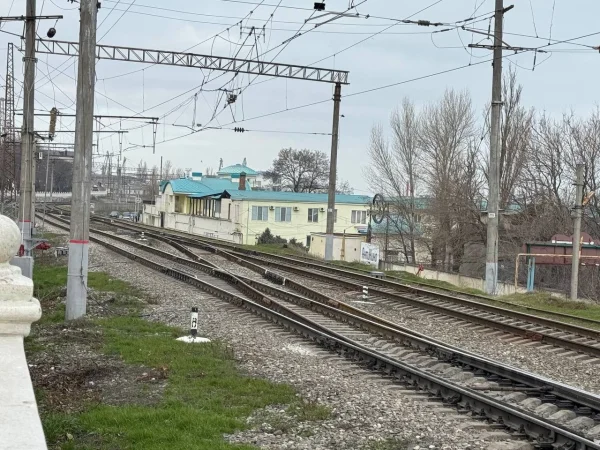 В Дагестане временно ограничат движение через железнодорожный переезд в Новом Хушете