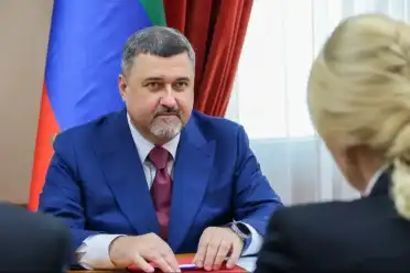 Федор Щукин провел рабочую встречу с федеральным омбудсменом Яной Лантратовой