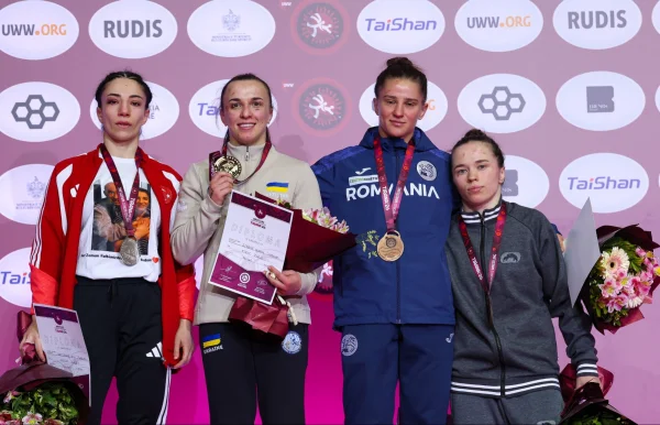 Дагестанка Елизавета Смирнова завоевала бронзу на Чемпионате Европы по женской борьбе