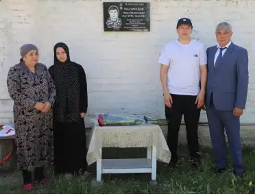 Мемориальные плиты в честь погибших бойцов СВО открыли в двух сёлах Кизлярского района