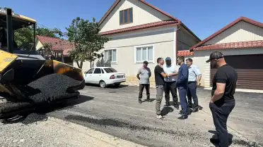 Глава Магарамкентского района проинспектировал ход асфальтирования внутрисельских дорог