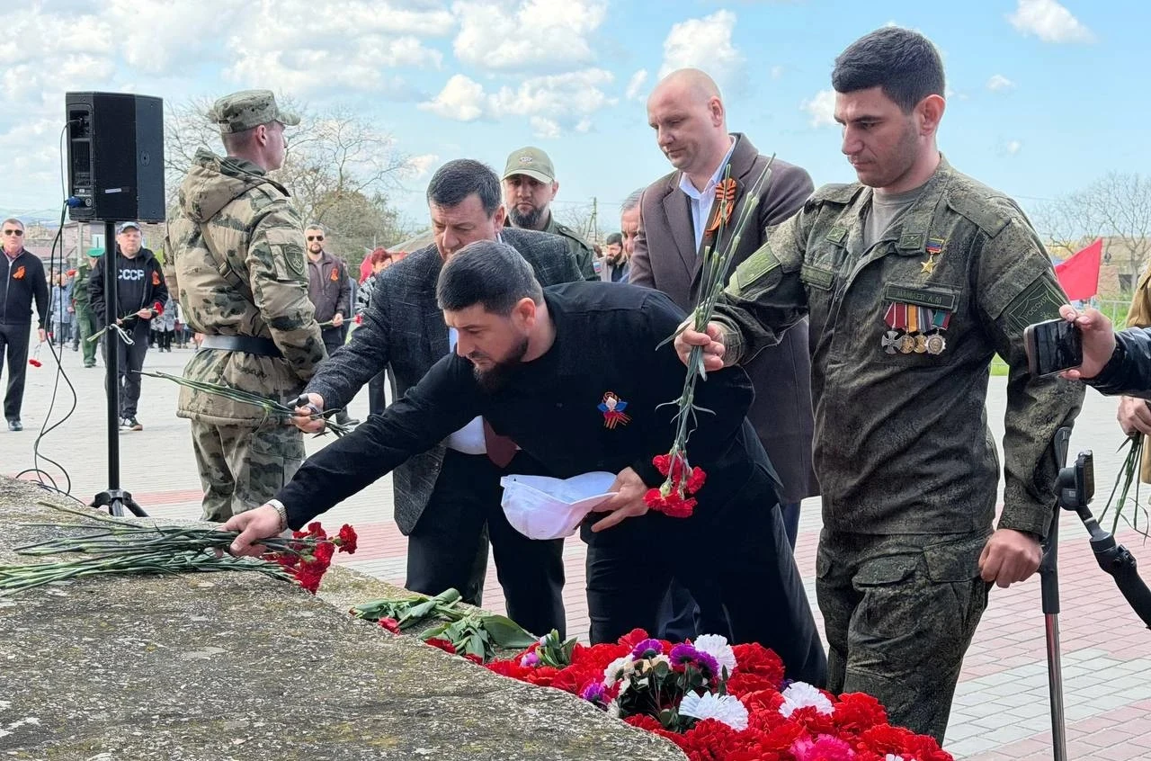 Глава Керчи и лидер дагестанской общины отметили значимость автопробега «Знамя Победы»