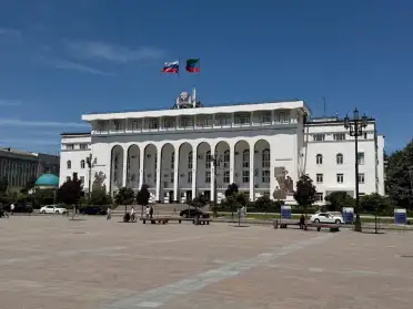 Власти Дагестана с 2027 года введут доплату учителям по пяти предметам