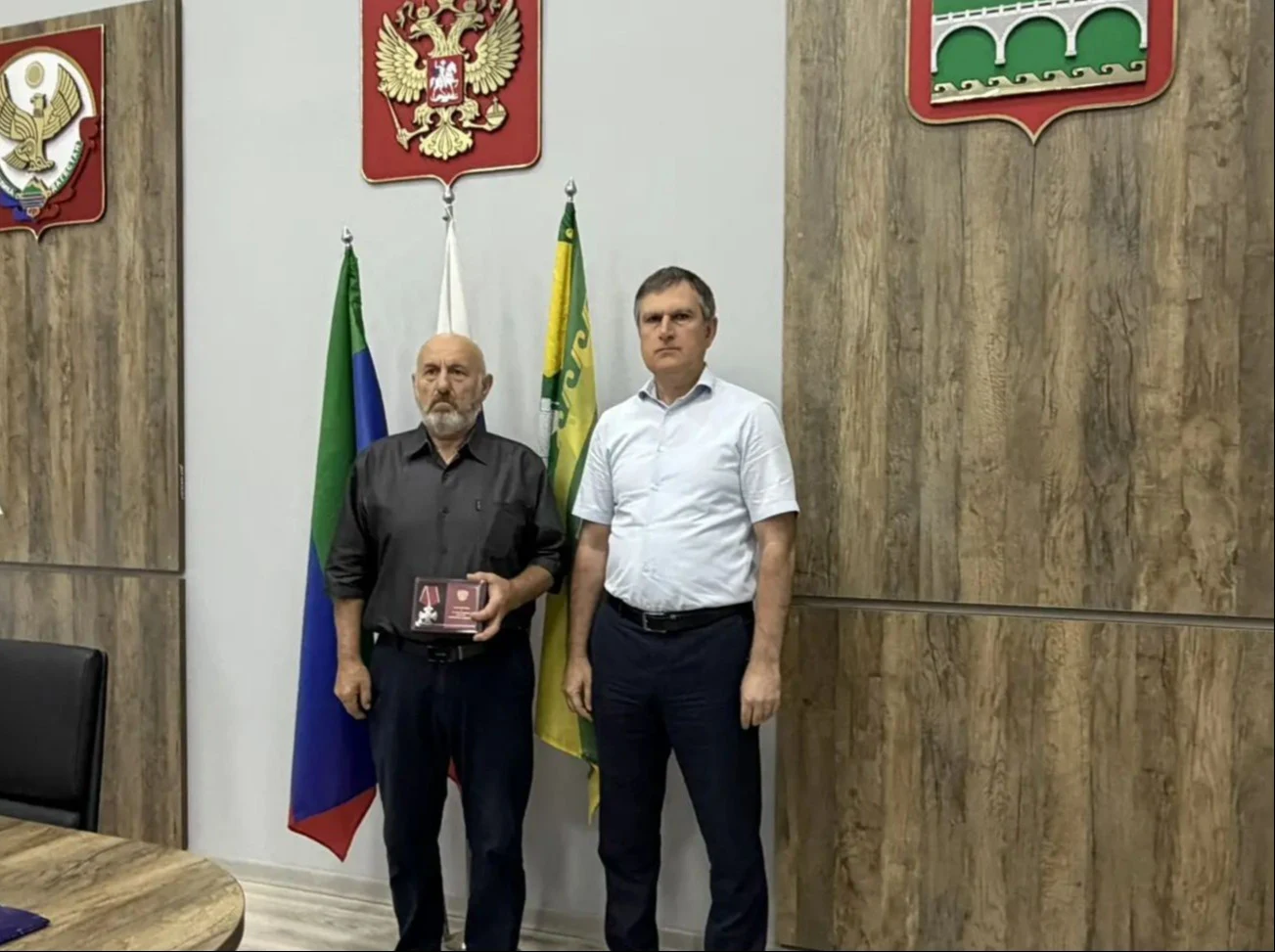 В Сулейман-Стальском районе передали госнаграды семьям погибших военнослужащих–участников СВО