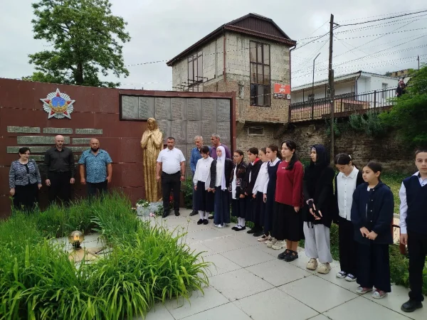 В Курахском районе прошли мероприятия в День памяти и скорби