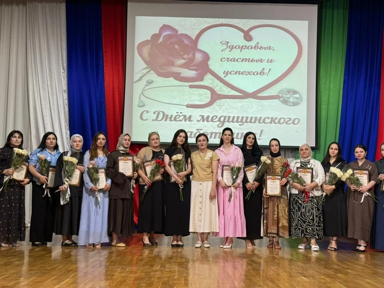 В Кизлярском районе чествовали медицинских работников