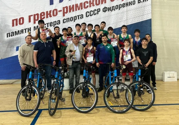 Дагестанские борцы-классики преуспели на турнире в Башкортостане