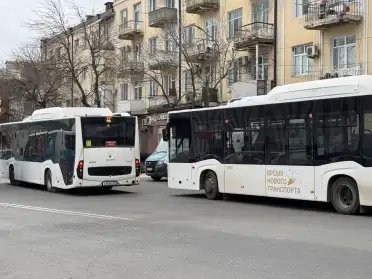 Перевозчиков Махачкалы обязали включать кондиционеры в автобусах