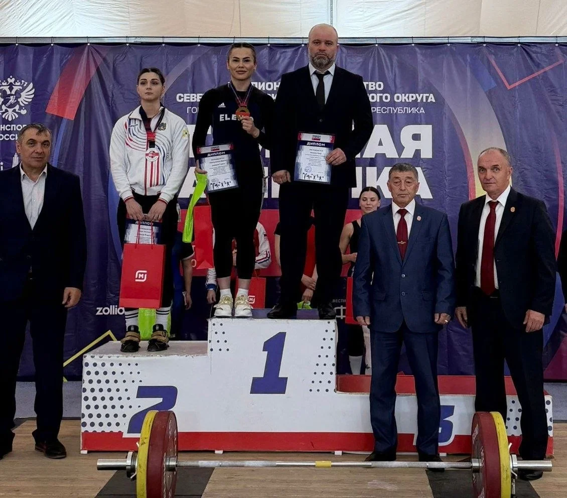 Дагестанские штангисты выиграли 12 медалей на старте Чемпионата СКФО