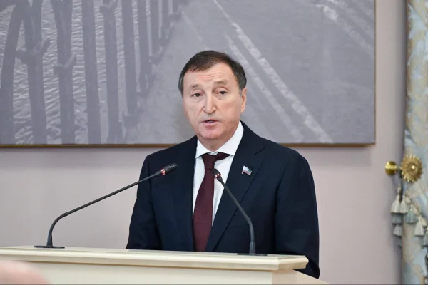 Глава Новгородской областной думы отметил значимость доклада спикера парламента Дагестана