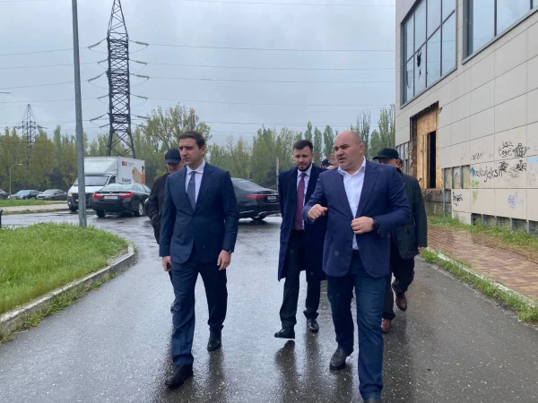 Спортивные объекты Дагестана проинспектировал замминистра спорта РФ