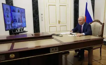 Путин поручил нарастить издание книг на языках народов Дагестана