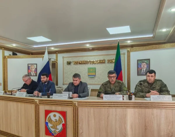 В Кизилюртовском районе обсудили вопросы контрактной службы