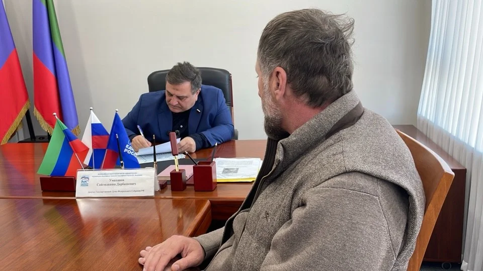 Сайгидпаша Умаханов провел личный прием граждан в Махачкале