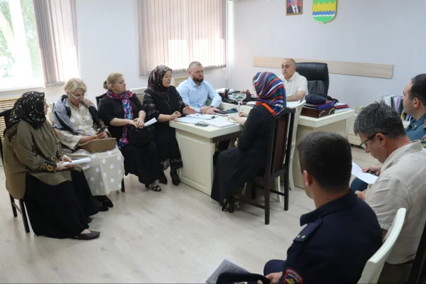 В Кизилюртовском районе провели заседание комиссии по делам несовершеннолетних и защите их прав