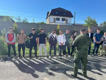В Магарамкентском районе проводили на службу в ВС РФ очередную группу призывников