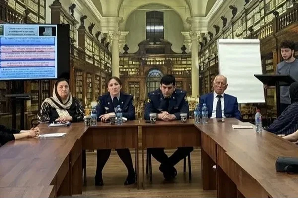 Сотрудники УИС рассказали студентам ДГУНХ о перспективах института пробации