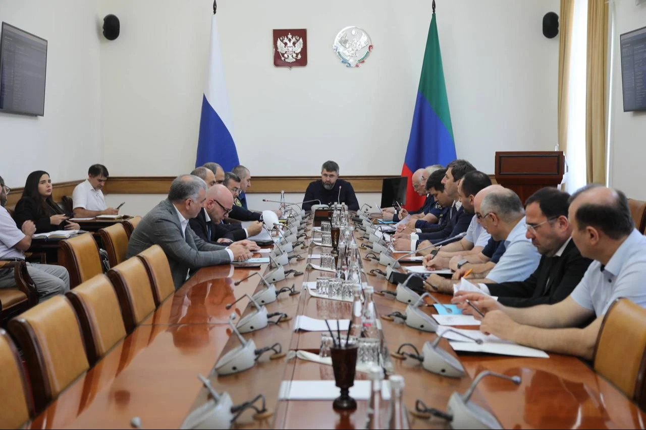 В Правительстве Дагестана прошло совещание по ситуации с последствиями ливней