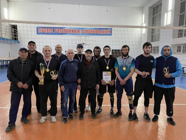 Памяти погибших участников СВО в Ахвахском районе посвятили волейбольный турнир